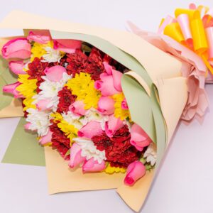 Mixed Chrysanthemums and Rose Flowers Bouquet