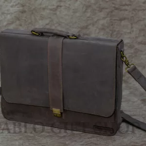Exquisite Leather Laptop Bag with Customizable Compartments