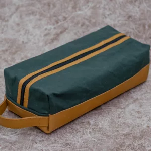 Vintage-Inspired Canvas Classy Washbag - for Organized Toiletries