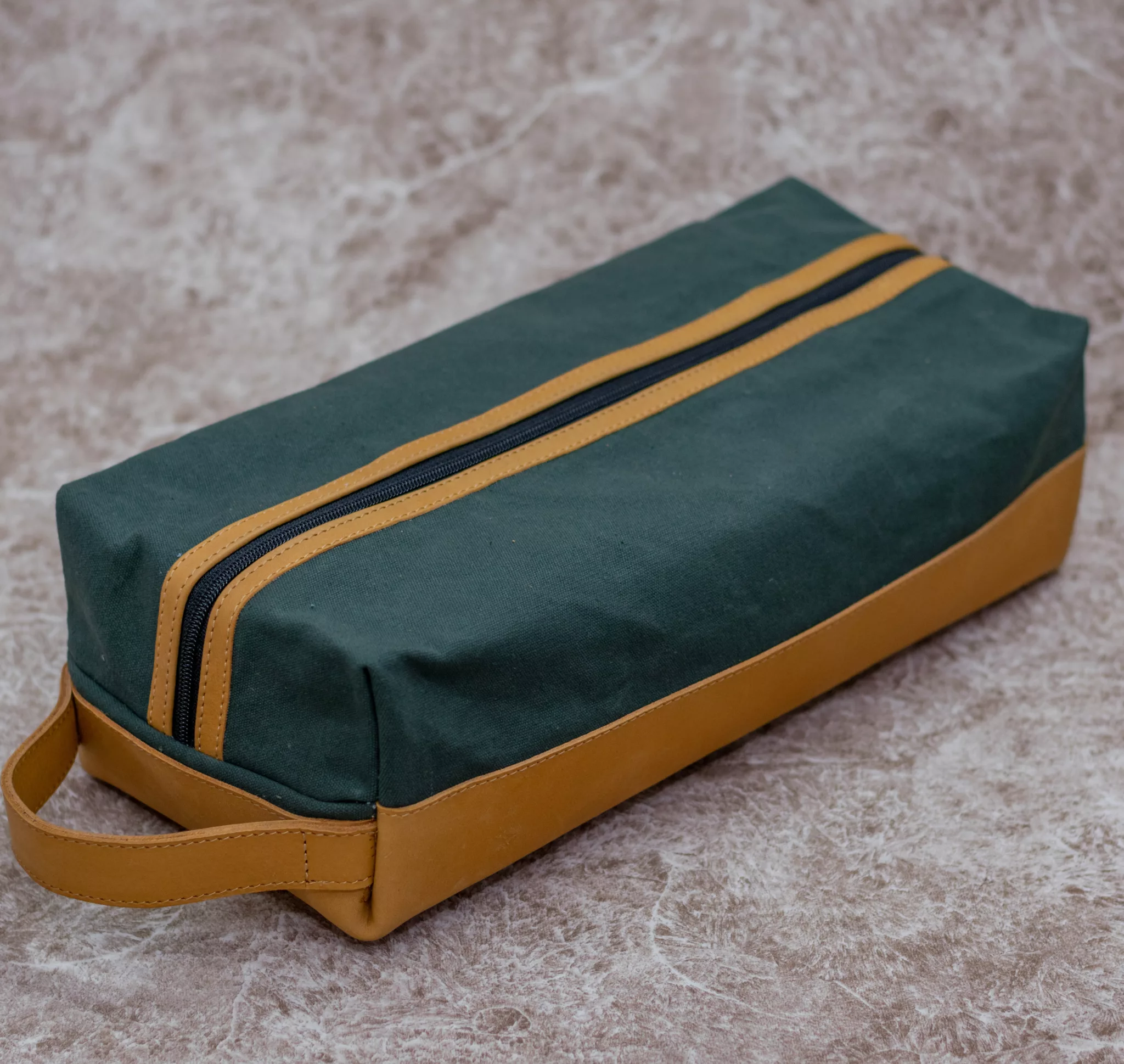 Vintage-Inspired Canvas Classy Washbag - for Organized Toiletries