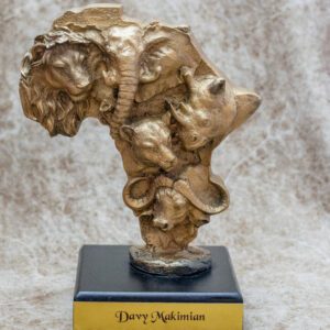 Exquisite African Wildlife Sculpture – Handcrafted Art with Timeless Elegance