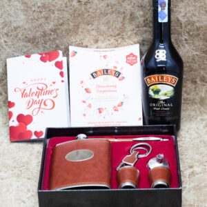 Baileys Valentine's Day Gift Set with Leather Flask & Accessories
