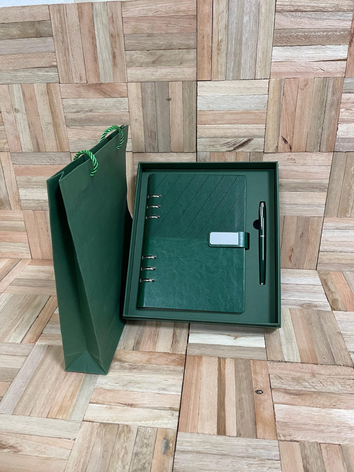 Executive Forest Green Notebook & Pen Gift Set