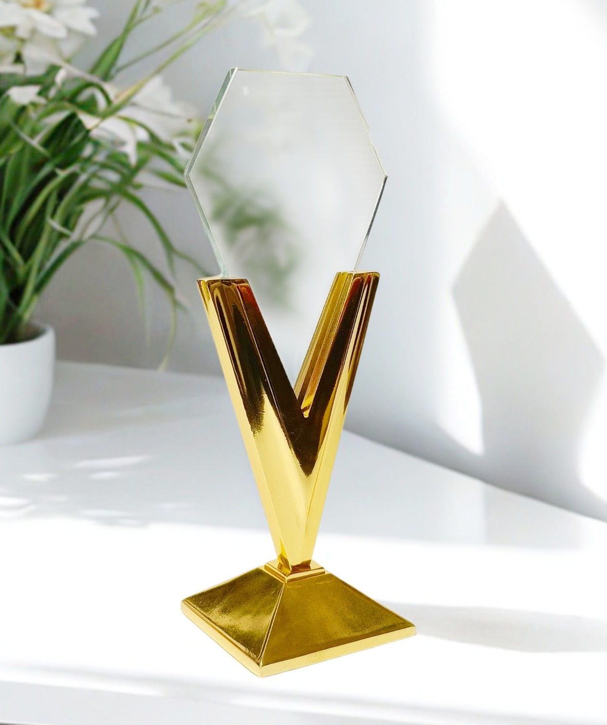 Elite V-Shape Gold & Glass Trophy