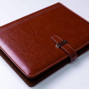 Executive Magnetic Clasp Leather Notebook.